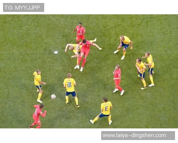 左脚足球明星的传奇之路：他们如何用左脚书写辉煌历史